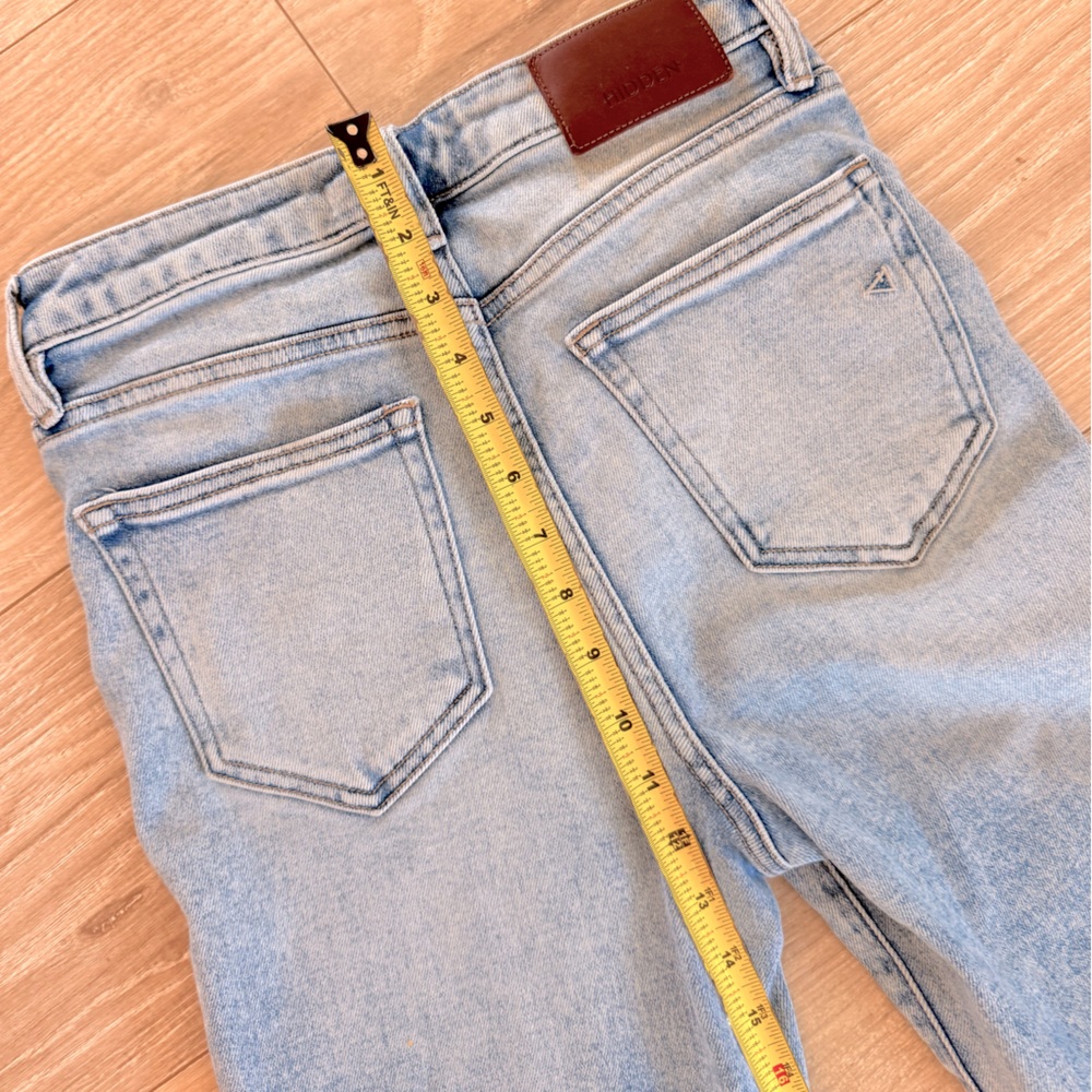 Hidden Tracey Criss-cross Light Distressed Women's Jeans 26 like new! - Picture 8 of 10